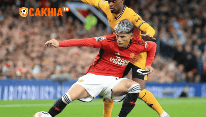 Lực lượng MU sứt mẻ nặng, Wolves gần như đầy đủ